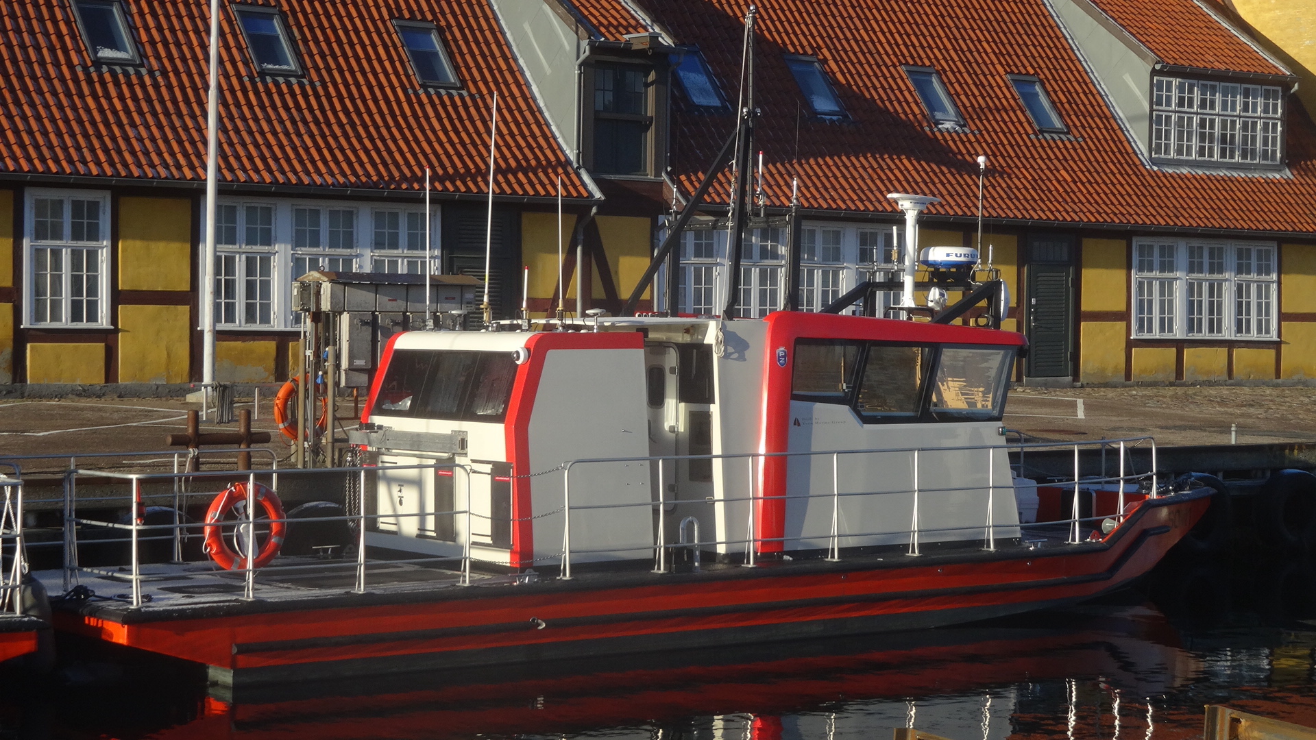 01181052DSC08056